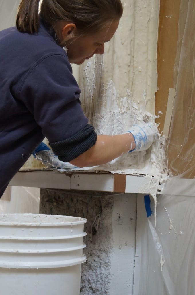 Apply Plaster/Burlap to Column Plaster and Burlap Mold Shell