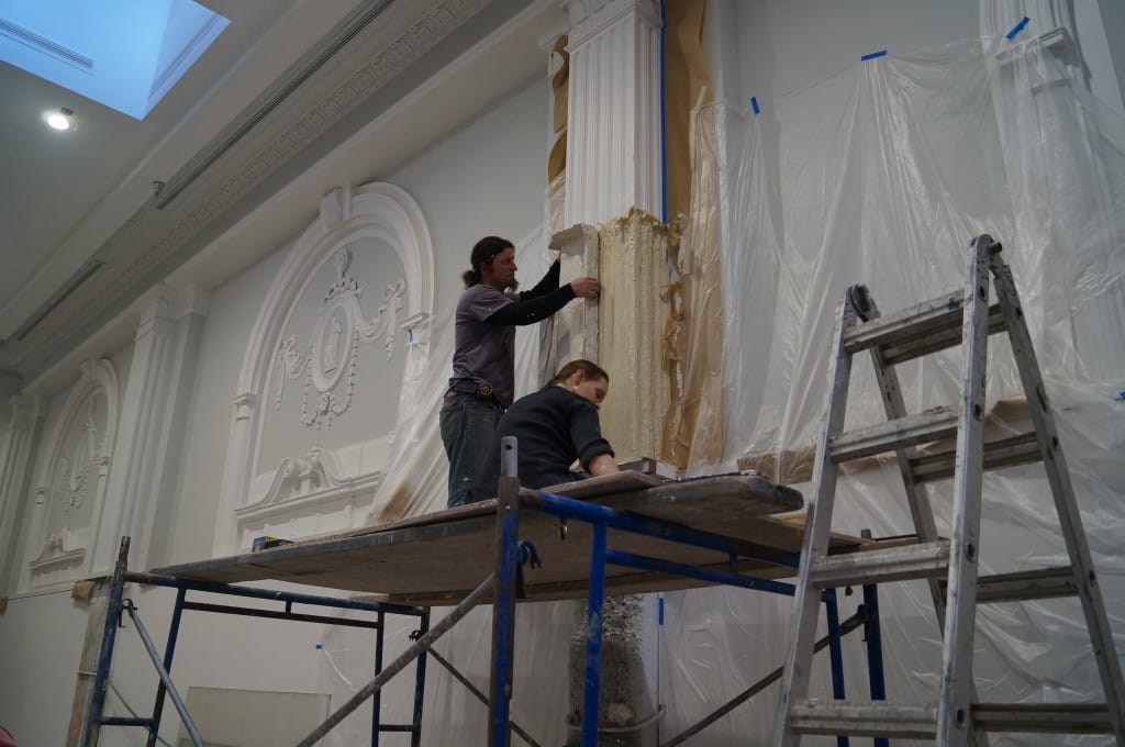 Remove Plaster Mold Shell Remove Plaster Mold Shell