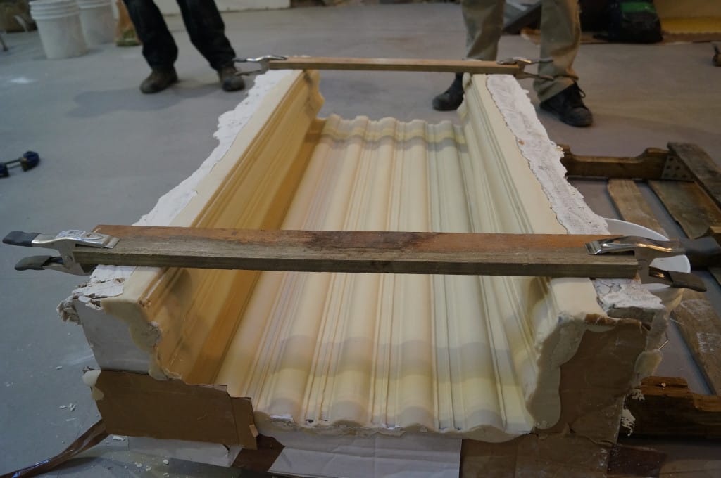 Rubber Mold in Mold Shell Brush-On Rubber Mold with Plaster Mold Shell
