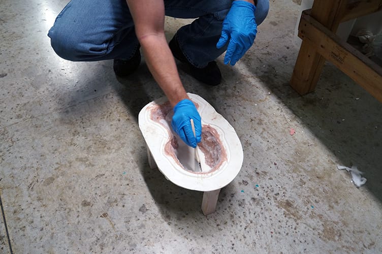 Pour Foam into Mold Brush in PolyFoam