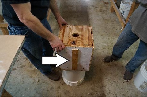 Add Mounting Bars Mold Box for Rotational Casting