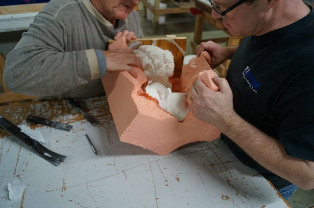 Remove Casting from Mold Plastic Casting - Rotational Casting