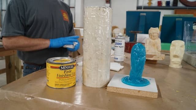 Apply Paste Wax to Pipe and Mold Apply Paste Wax to Pipe and Mold