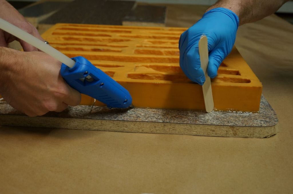 Seal Edges of Rubber Mold