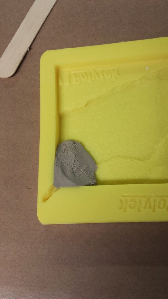 Position Clay in Corner